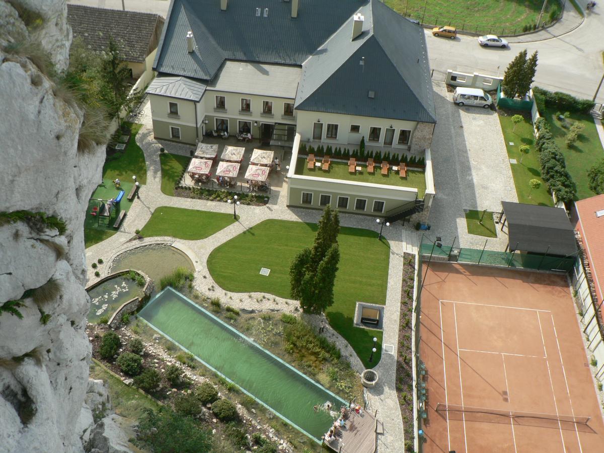 Kuria Beckov - Penzion Exterior photo